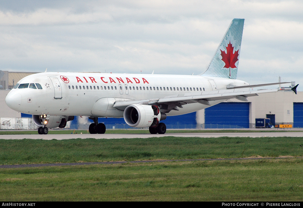 Aircraft Photo of C-GKOE | Airbus A320-214 | Air Canada | AirHistory.net #232520