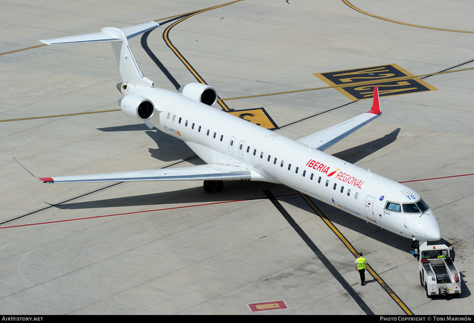 Aircraft Photo of EC-MTO | Bombardier CRJ-1000 (CL-600-2E25) | Iberia Regional | AirHistory.net #232541