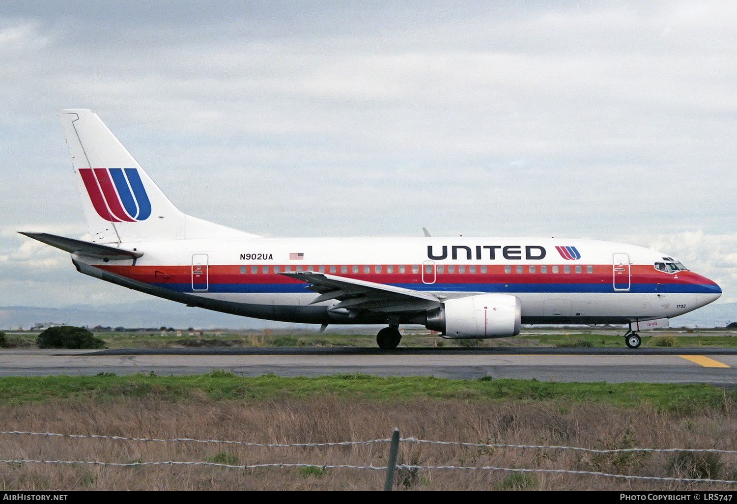 Aircraft Photo of N902UA | Boeing 737-522 | United Airlines | AirHistory.net #232789