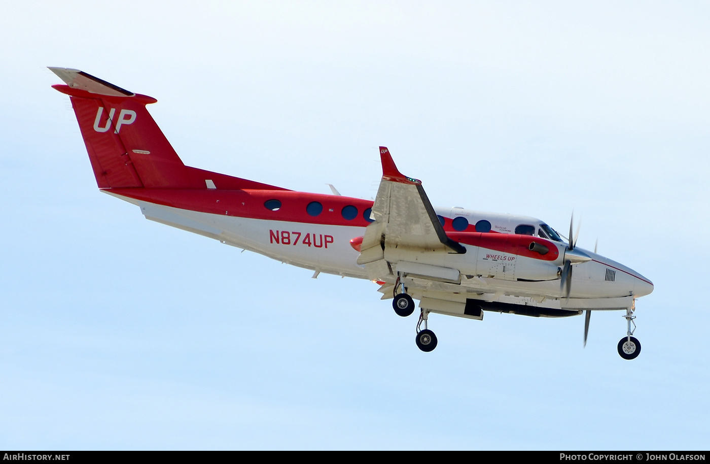 Aircraft Photo of N874UP | Beechcraft B300 King Air 350 | Wheels Up | AirHistory.net #232824