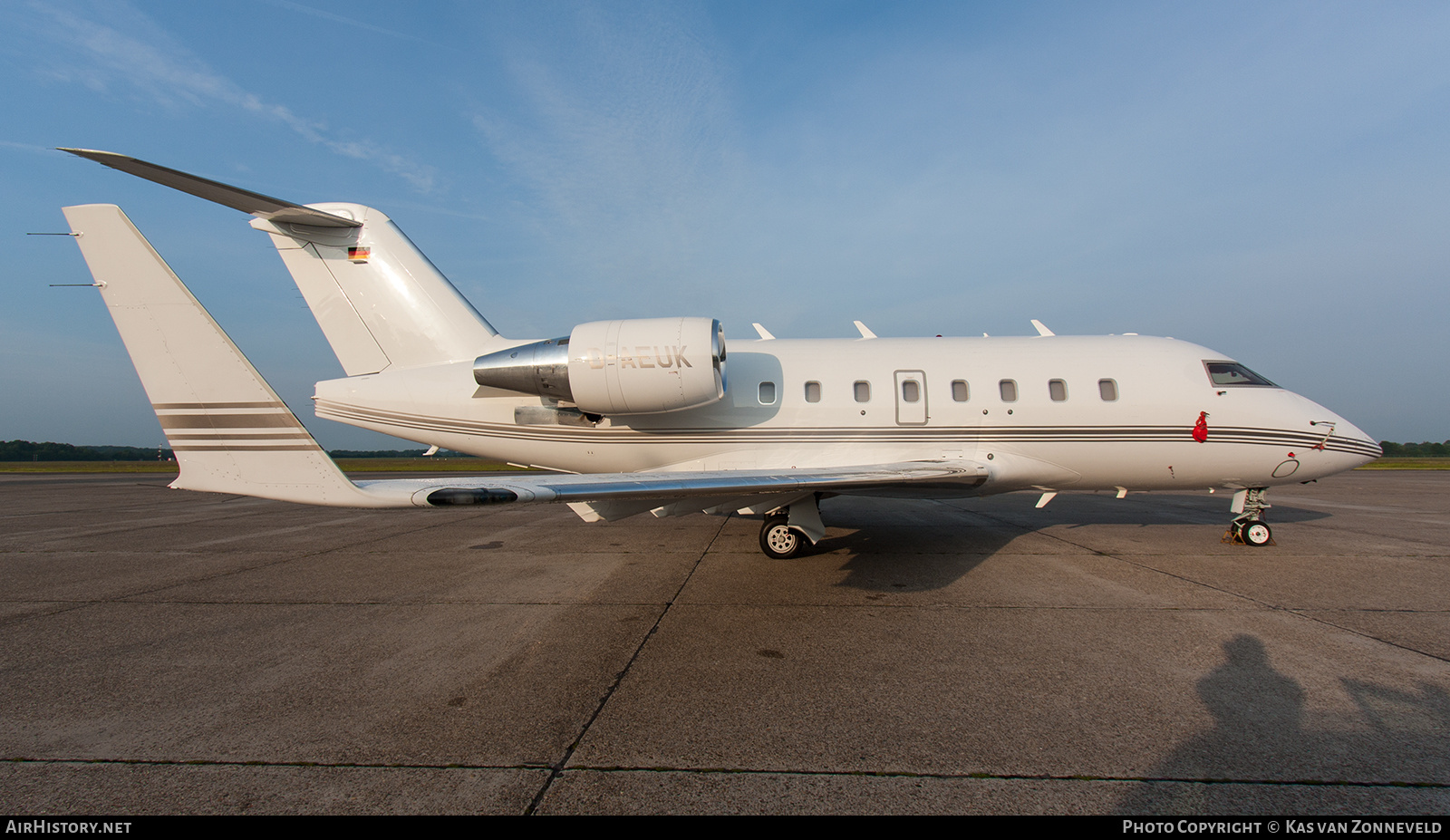 Aircraft Photo of D-AEUK | Bombardier Challenger 604 (CL-600-2B16) | AirHistory.net #232832