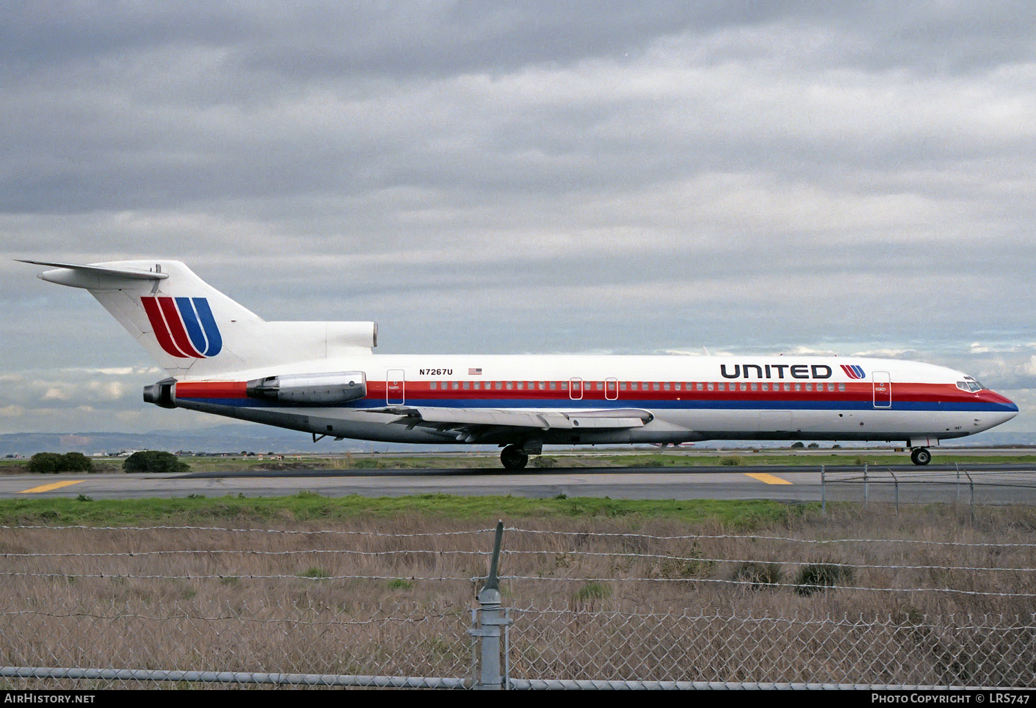 Aircraft Photo of N7267U | Boeing 727-222/Adv | United Airlines | AirHistory.net #232880