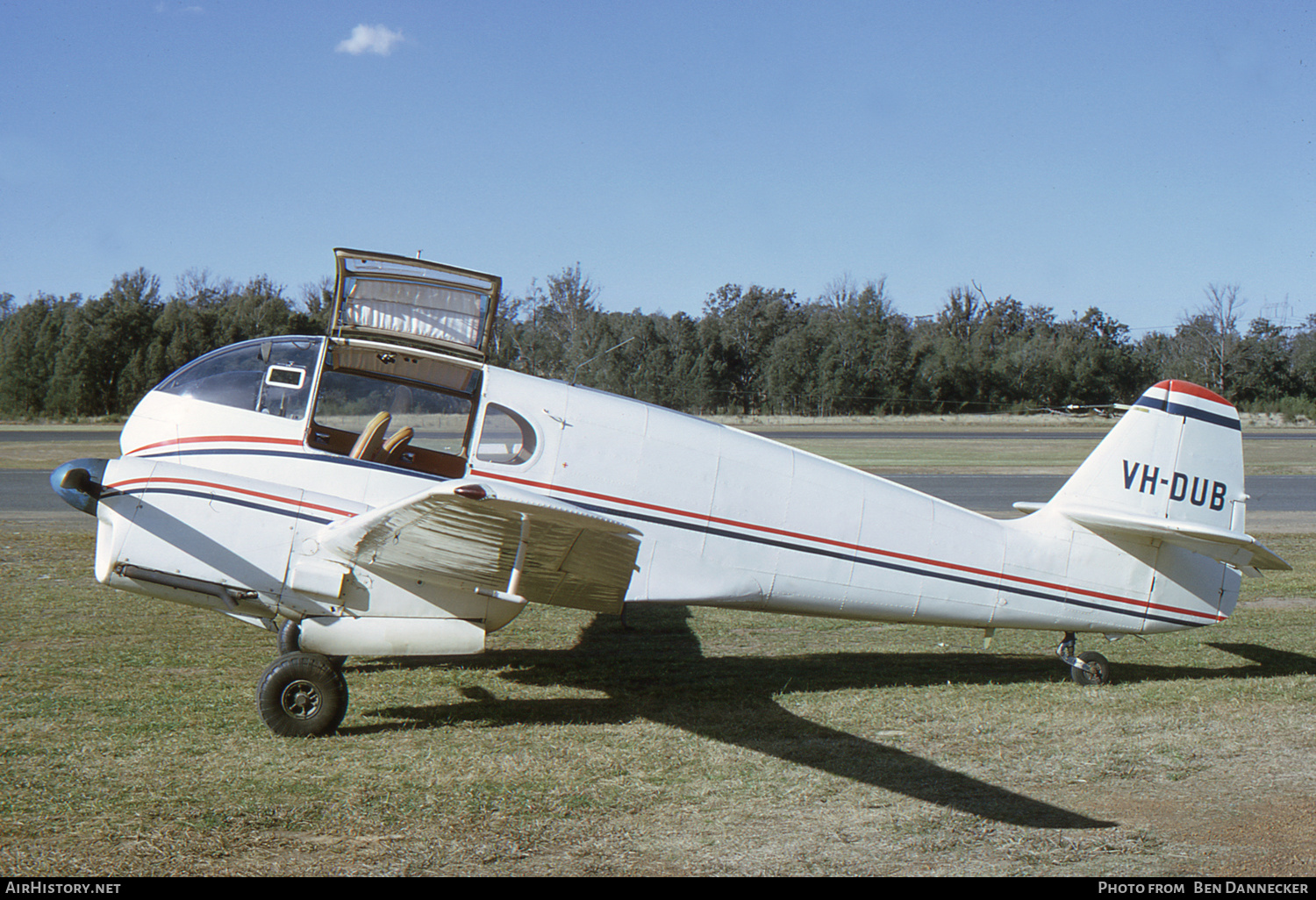Aircraft Photo of VH-DUB | Let Ae-145 Super Aero 145 | AirHistory.net #232893