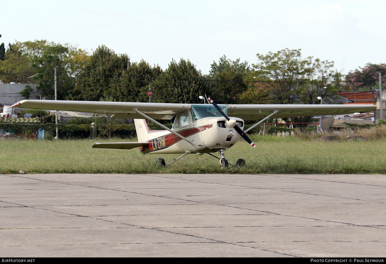 Aircraft Photo of LV-ZRW | Cessna 150L | AirHistory.net #233057