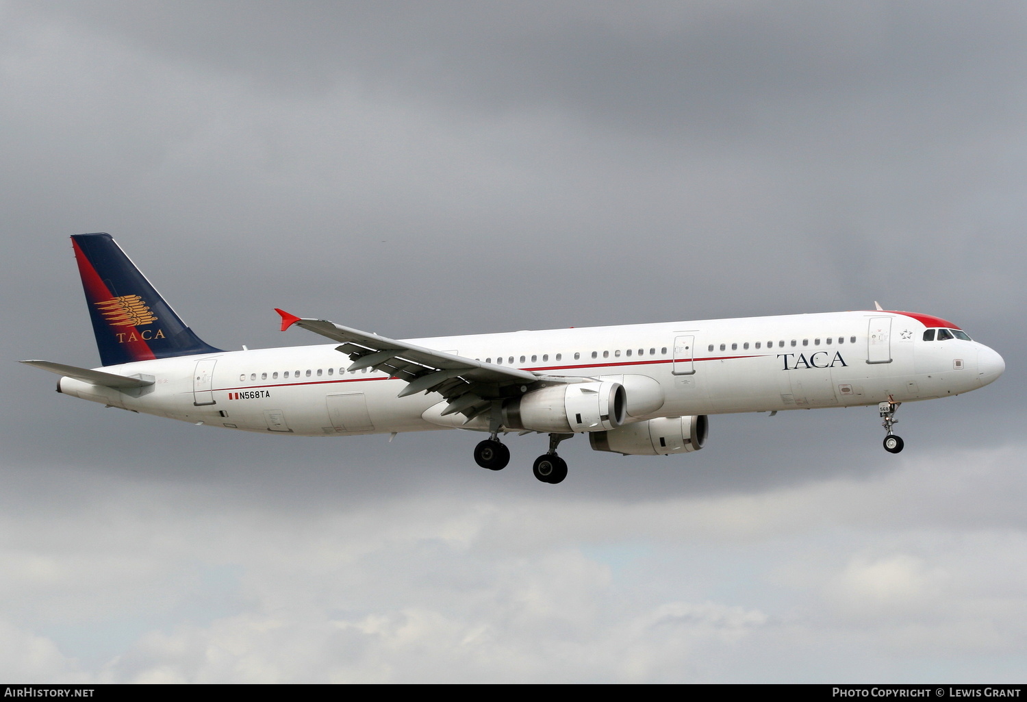 Aircraft Photo of N568TA | Airbus A321-231 | TACA - Transportes Aéreos Centro Americanos | AirHistory.net #233259