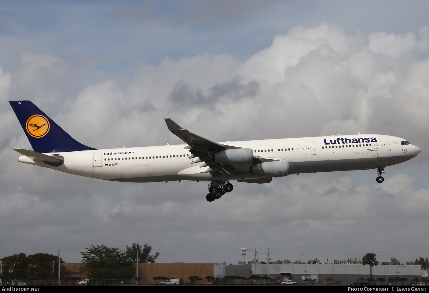 Aircraft Photo of D-AIFC | Airbus A340-313X | Lufthansa | AirHistory.net #233286