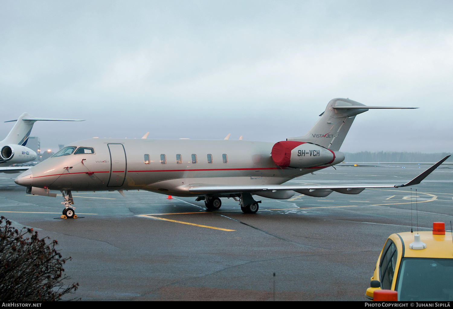 Aircraft Photo of 9H-VCH | Bombardier Challenger 350 (BD-100-1A10) | VistaJet | AirHistory.net #233455