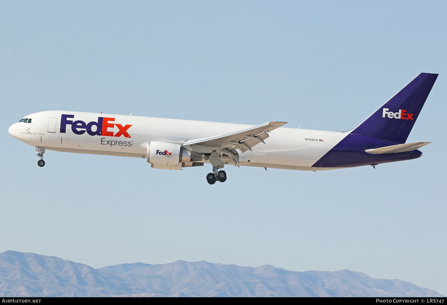 Aircraft Photo of N108FE | Boeing 767-3S2F/ER | FedEx Express - Federal Express | AirHistory.net #233478