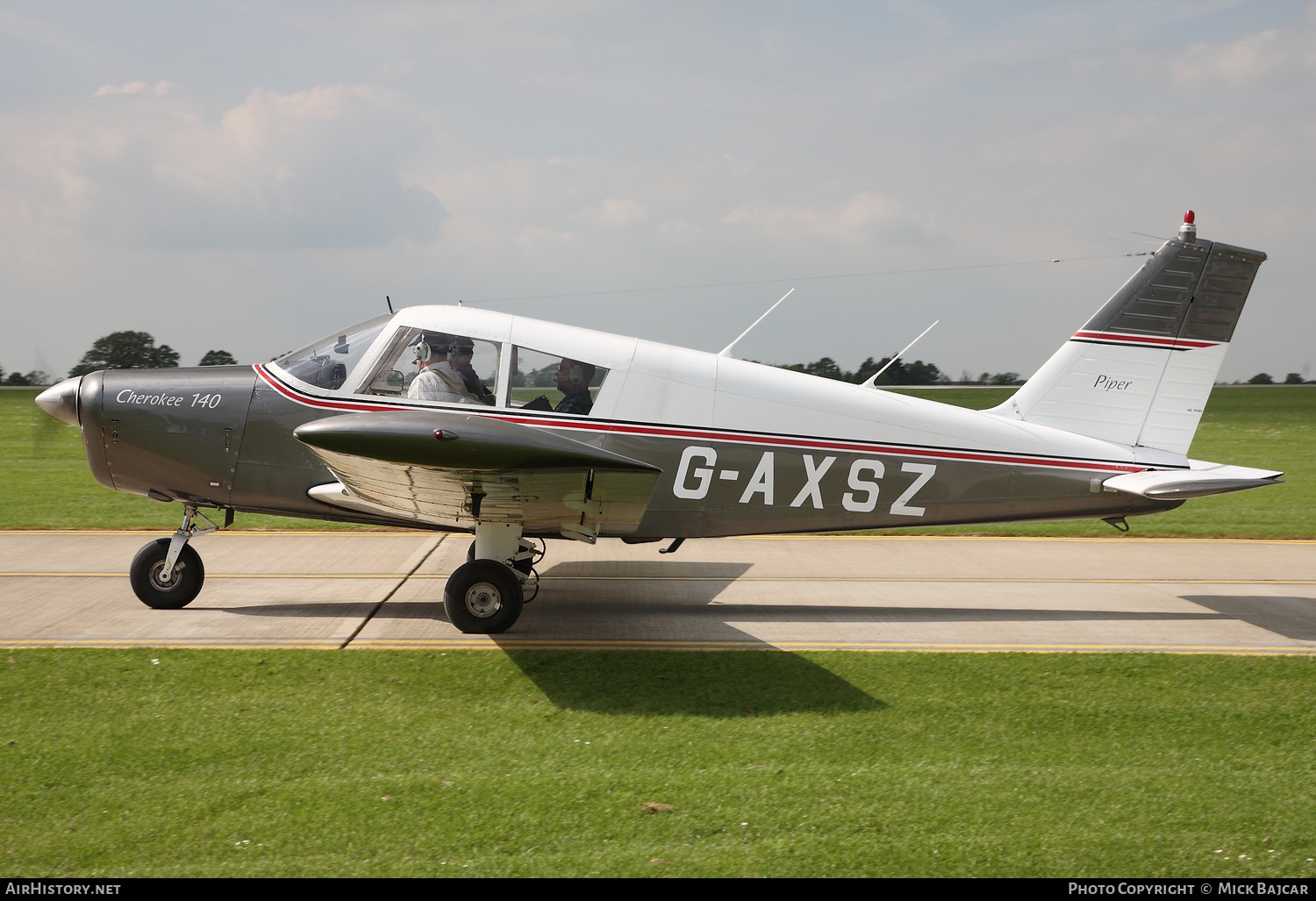 Aircraft Photo of G-AXSZ | Piper PA-28-140 Cherokee | AirHistory.net #233533