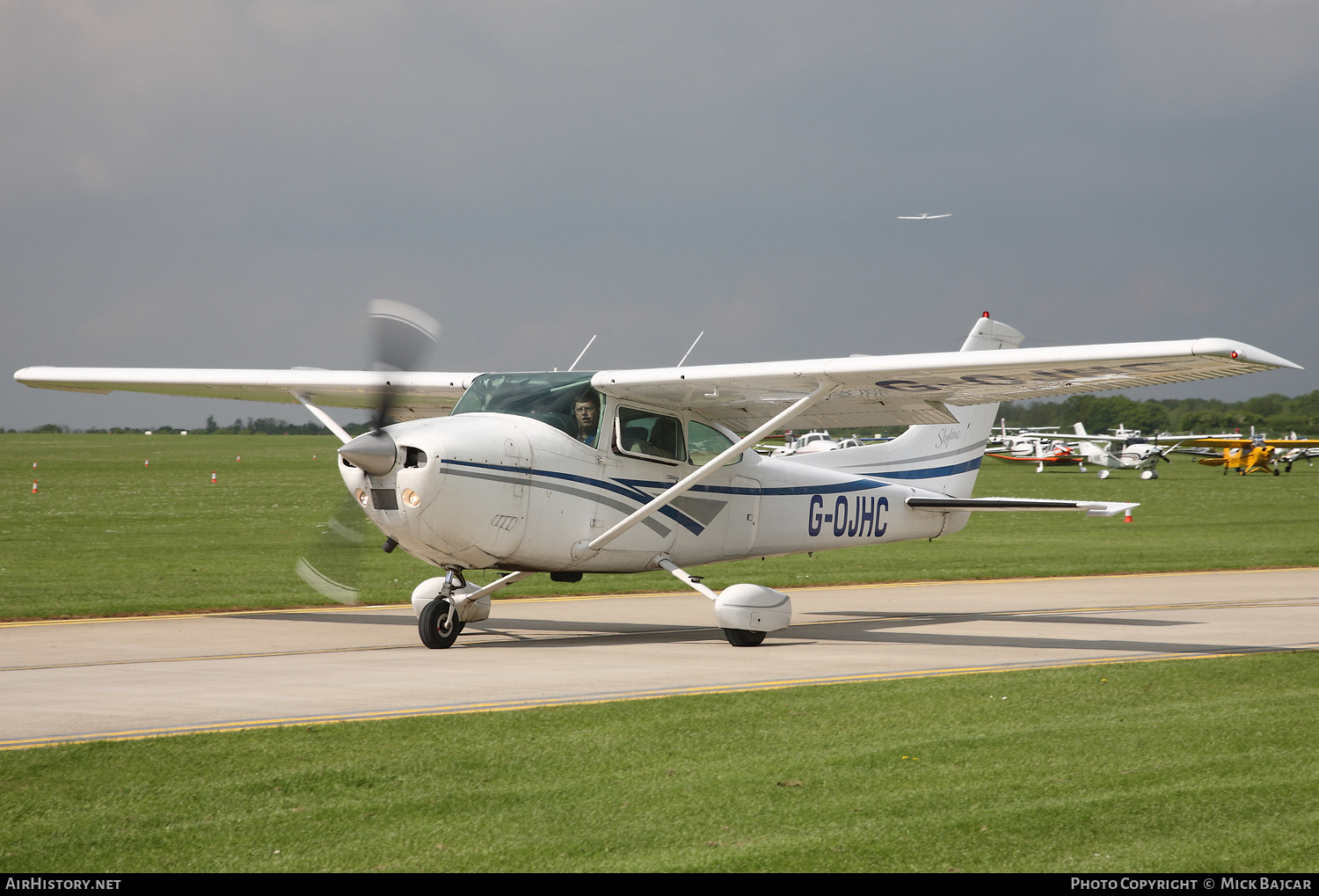 Aircraft Photo of G-OJHC | Cessna 182P Skylane | AirHistory.net #233538