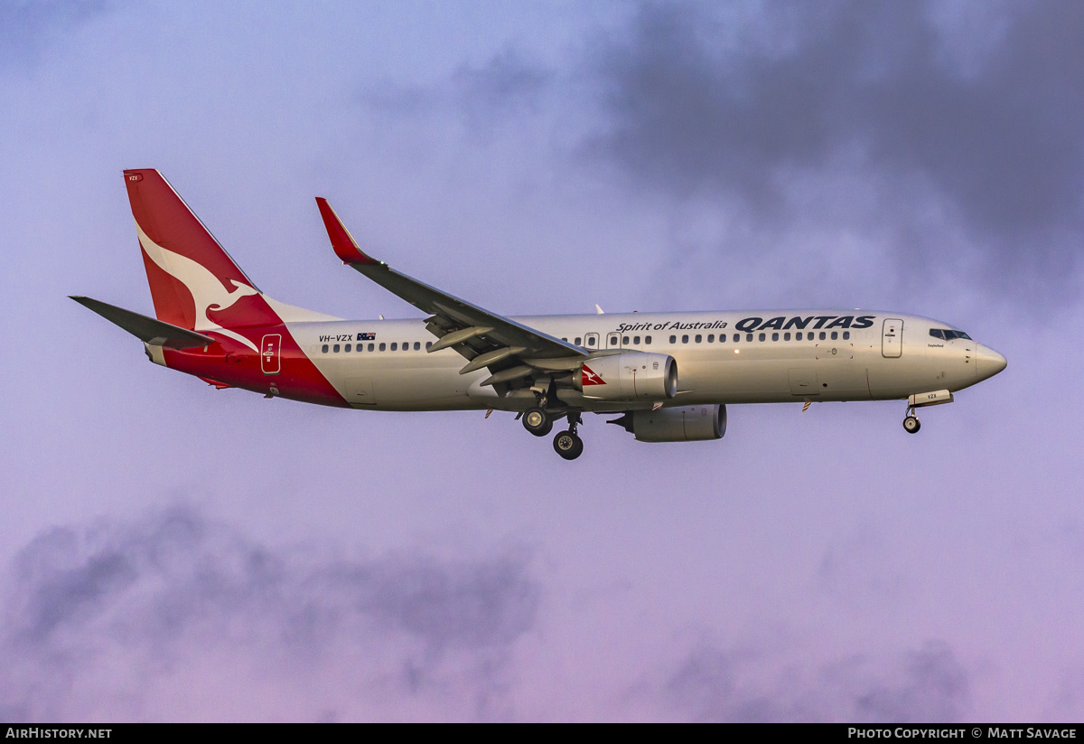 Aircraft Photo of VH-VZX | Boeing 737-838 | Qantas | AirHistory.net #233547