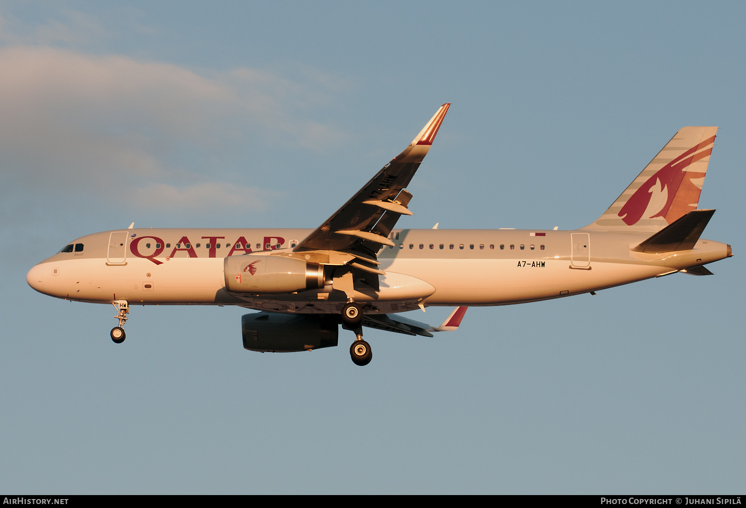 Aircraft Photo of A7-AHW | Airbus A320-232 | Qatar Airways | AirHistory.net #233582