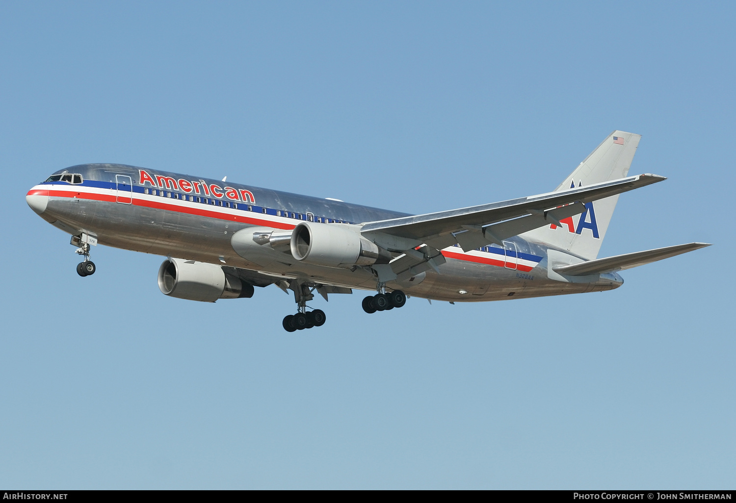 Aircraft Photo of N328AA | Boeing 767-223/ER | American Airlines | AirHistory.net #233585