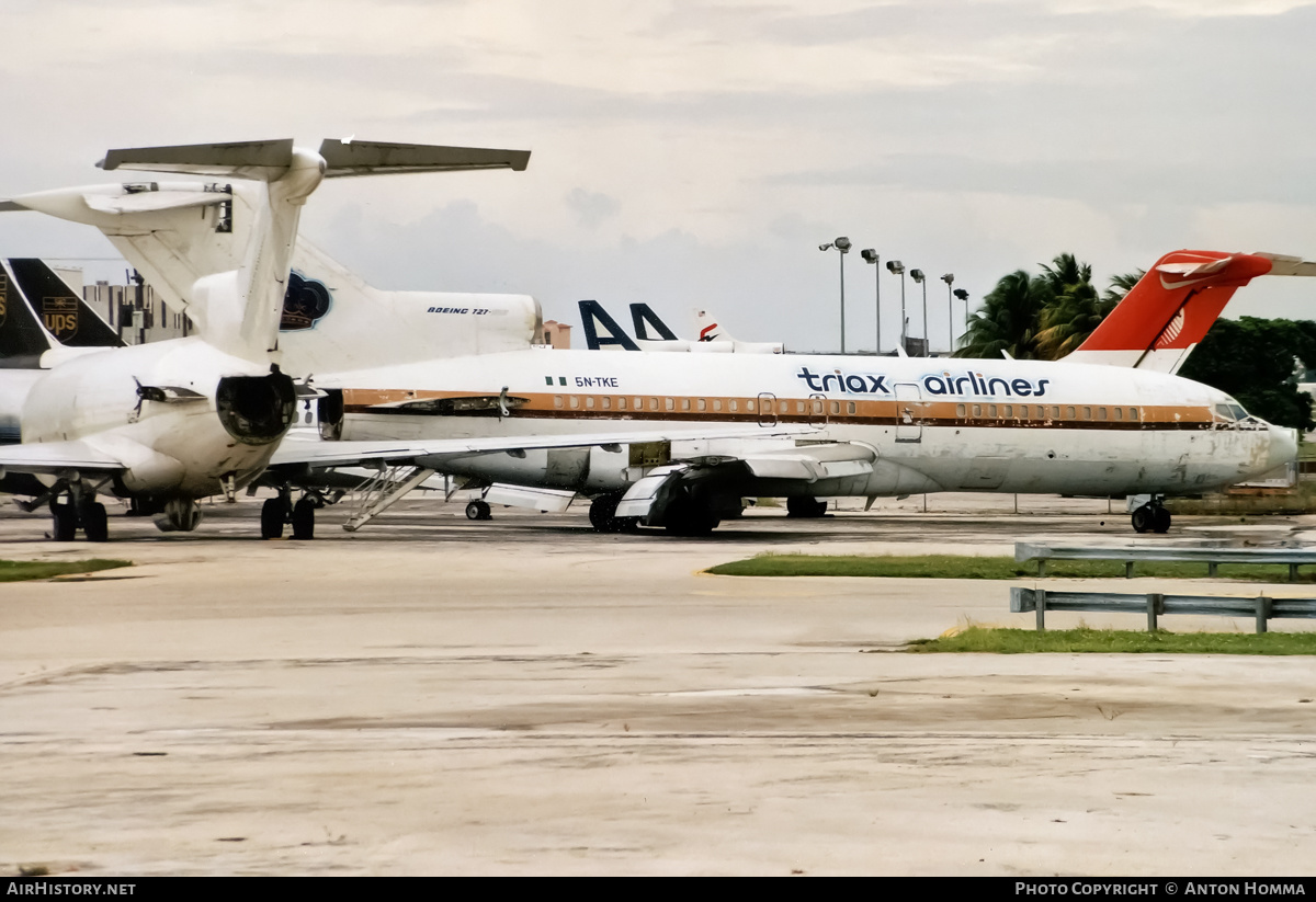Aircraft Photo of 5N-TKE | Boeing 727-82 | Triax Airlines | AirHistory.net #233625