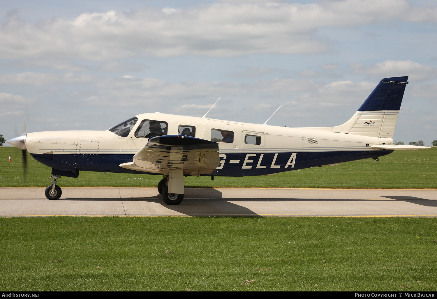 Aircraft Photo of G-ELLA | Piper PA-32R-301 Saratoga SP | AirHistory.net #233636