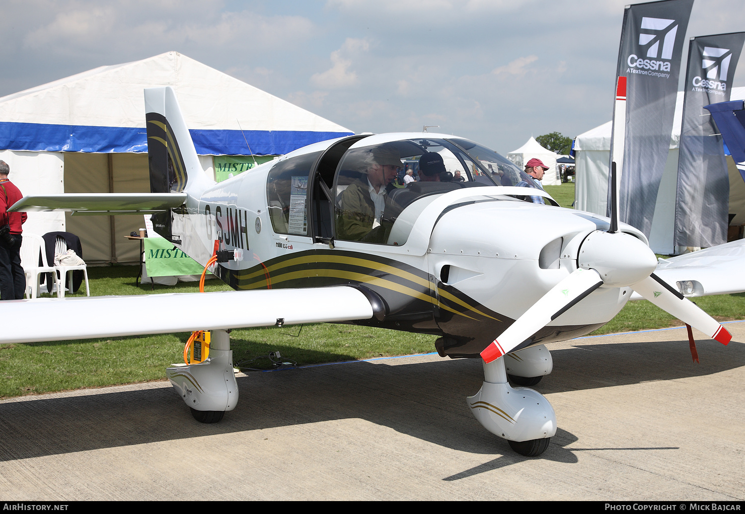 Aircraft Photo of G-SJMH | Robin DR-400-140B | AirHistory.net #233638