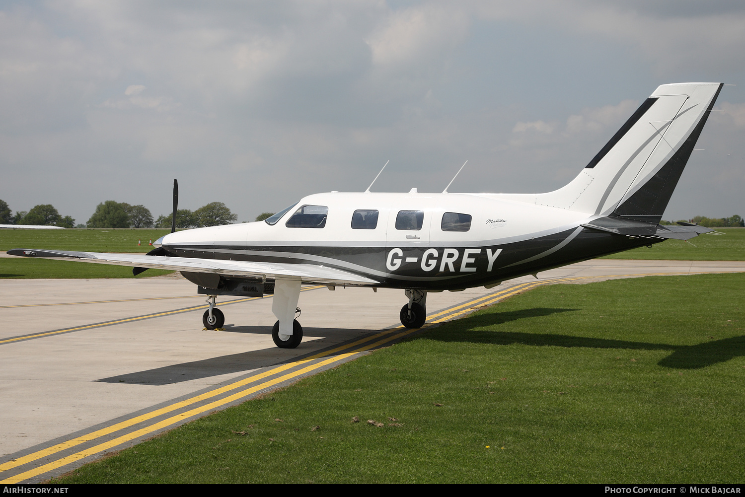 Aircraft Photo of G-GREY | Piper PA-46-350P Malibu Mirage | AirHistory.net #233685