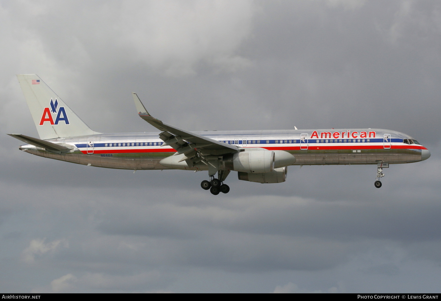 Aircraft Photo of N640A | Boeing 757-223 | American Airlines | AirHistory.net #233709
