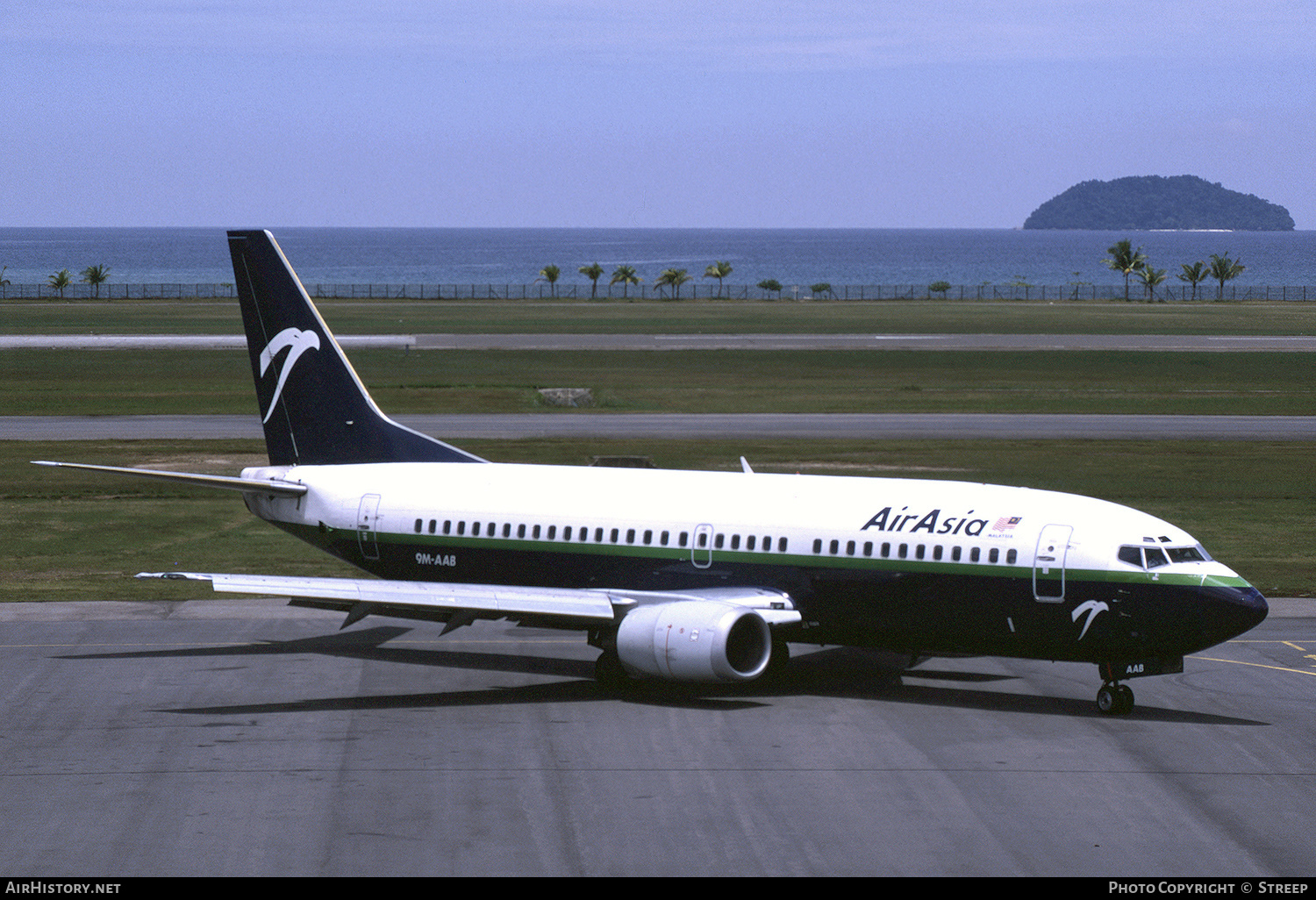 Aircraft Photo of 9M-AAB | Boeing 737-36N | AirAsia | AirHistory.net #233901