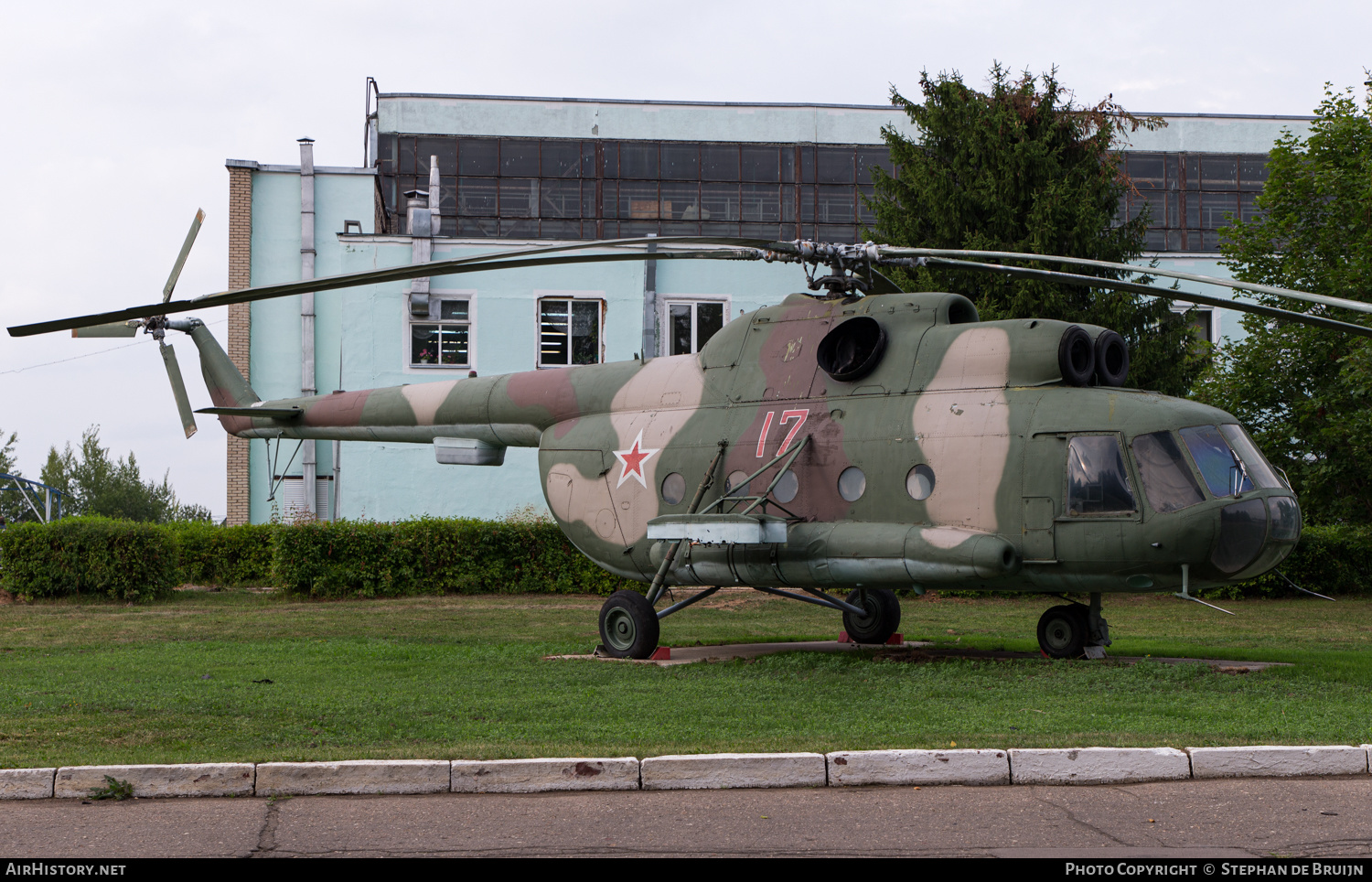 Aircraft Photo of 17 red | Mil Mi-8 | Russia - Air Force | AirHistory.net #234007