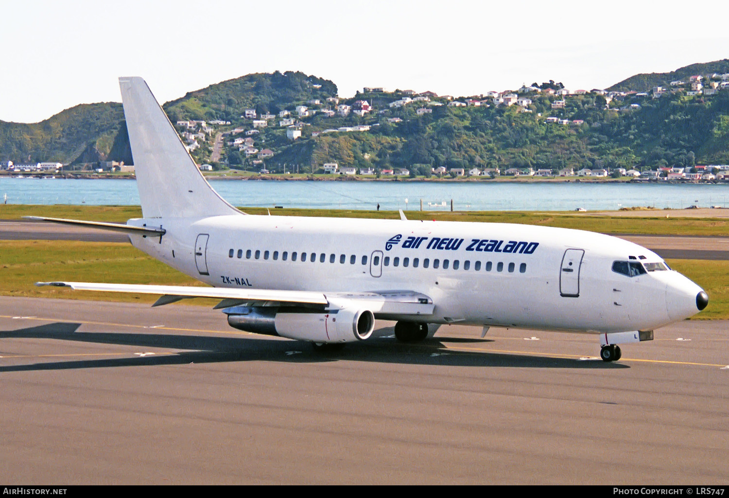 Aircraft Photo of ZK-NAL | Boeing 737-2M6/Adv | Air New Zealand | AirHistory.net #234055