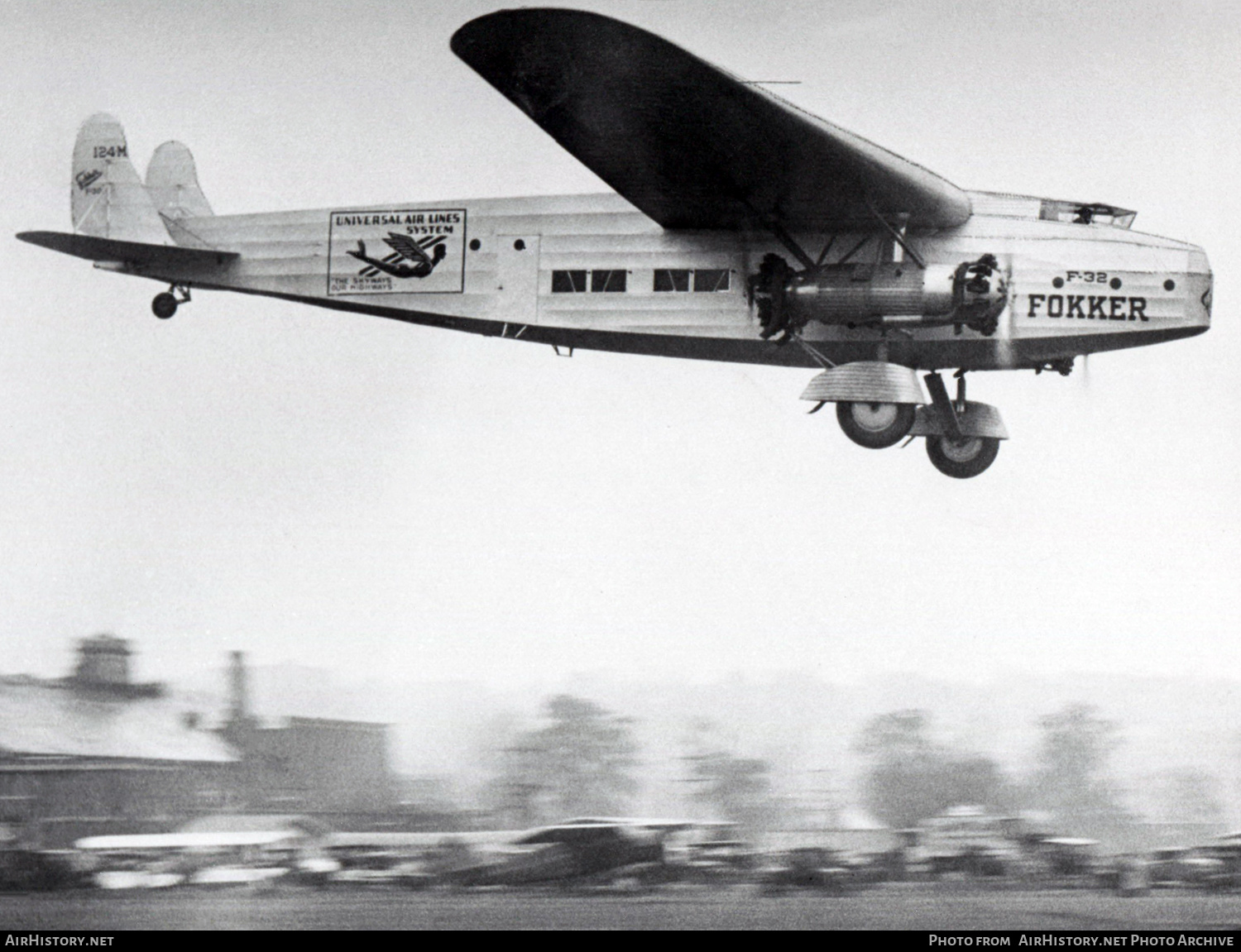 Aircraft Photo of NC124M / 124M | Fokker F.32 | Universal Air Lines System | AirHistory.net #234161