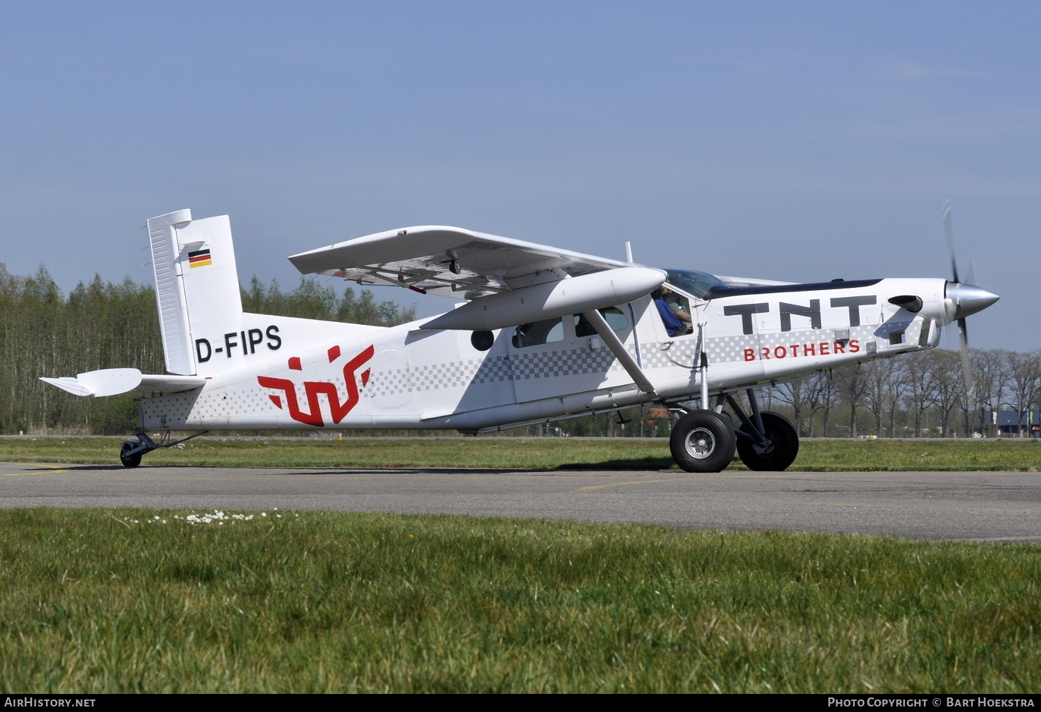Aircraft Photo of D-FIPS | Pilatus PC-6/B2-H4 Turbo Porter | TNT Brothers | AirHistory.net #234204
