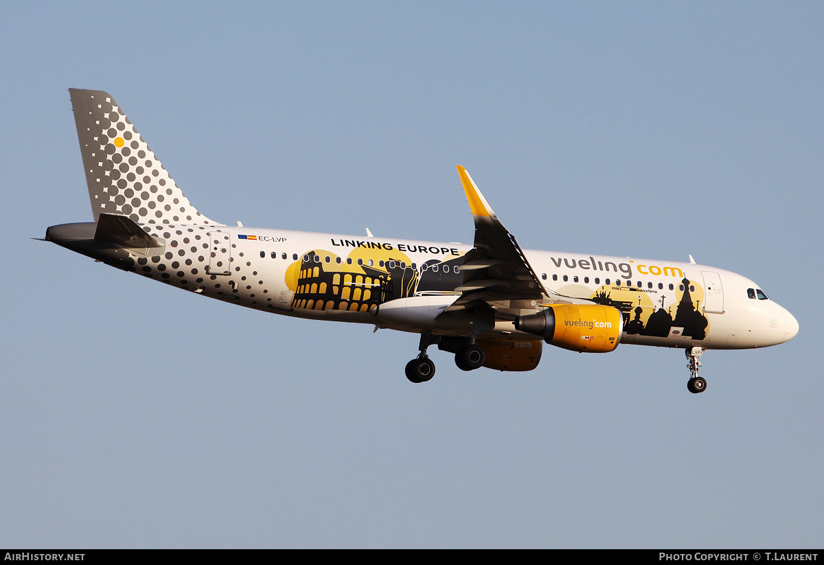 Aircraft Photo of EC-LVP | Airbus A320-214 | Vueling Airlines | AirHistory.net #234219