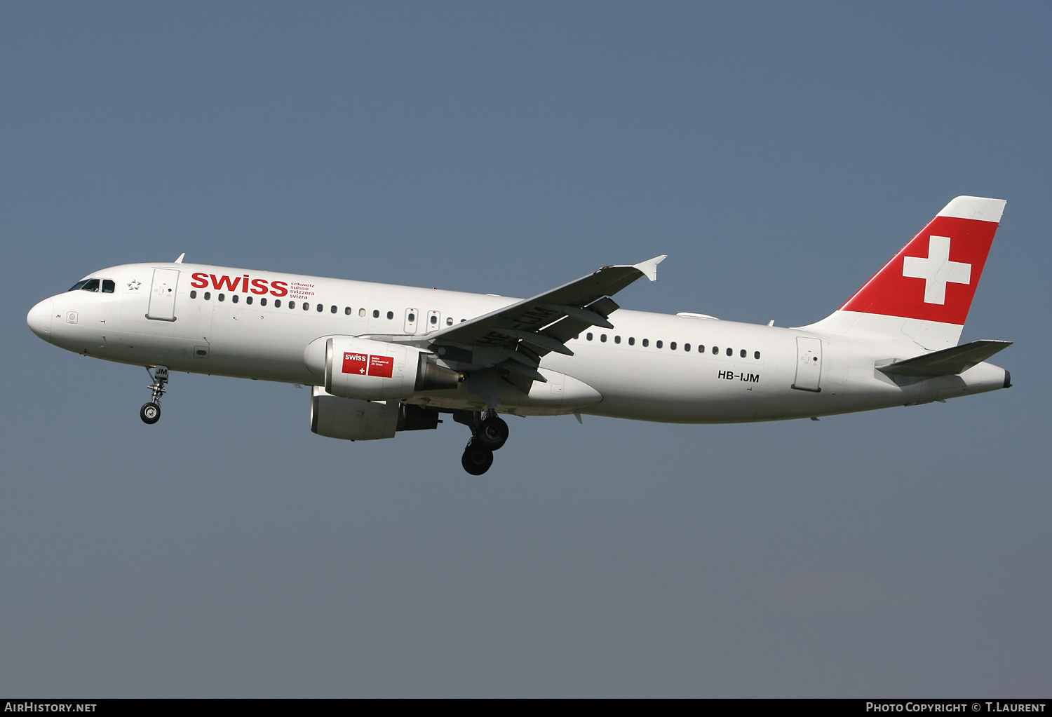 Aircraft Photo of HB-IJM | Airbus A320-214 | Swiss International Air Lines | AirHistory.net #234271
