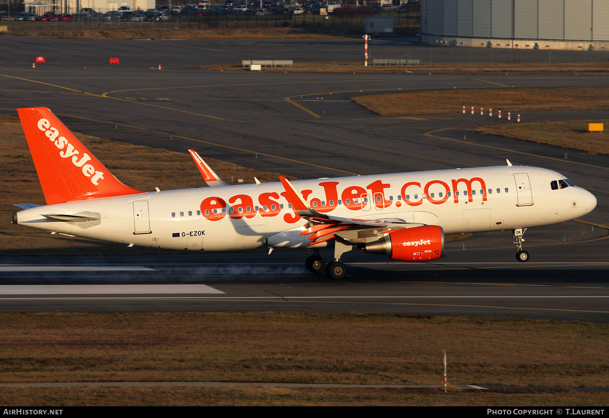 Aircraft Photo of G-EZOK | Airbus A320-214 | EasyJet | AirHistory.net #234336