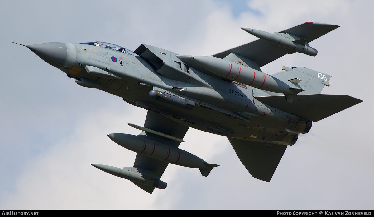 Aircraft Photo of ZG779 | Panavia Tornado GR4 | UK - Air Force | AirHistory.net #234379