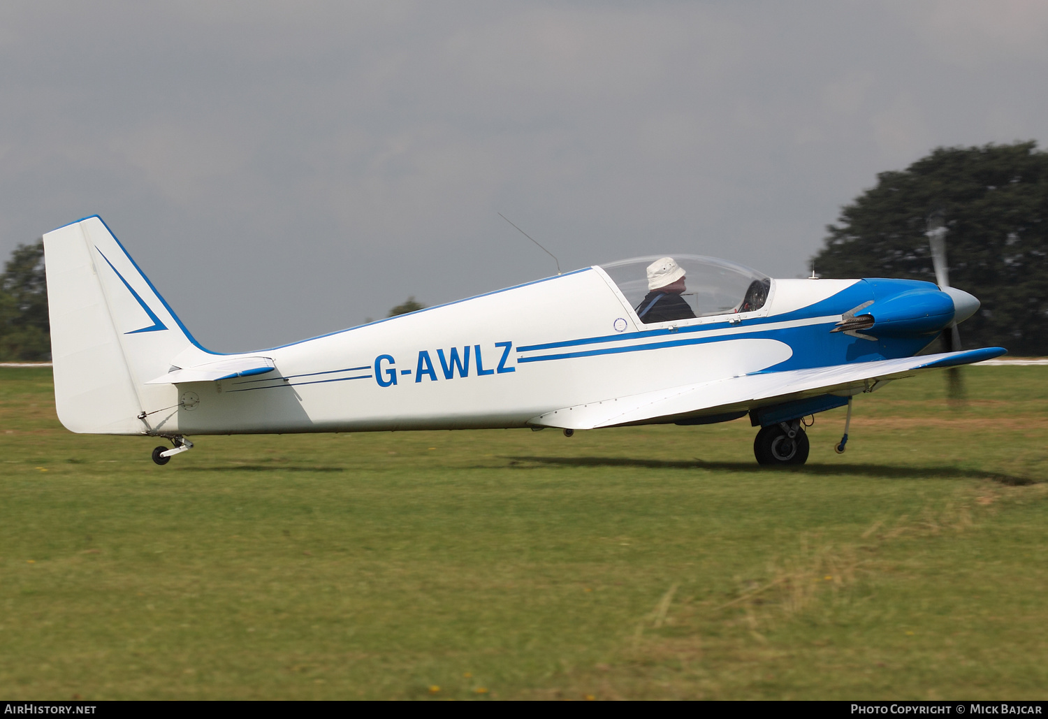 Aircraft Photo of G-AWLZ | Sportavia-Fournier RF-4D | AirHistory.net #234403