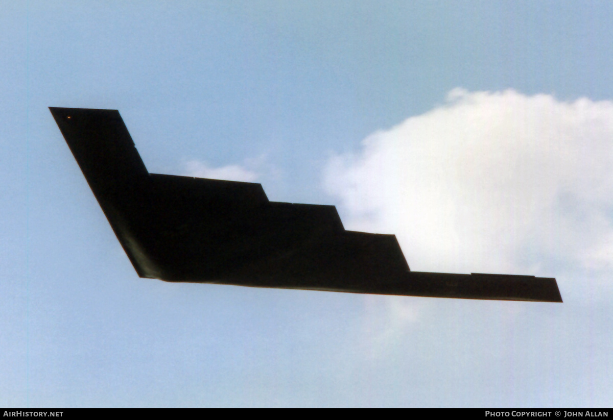 Aircraft Photo of 89-0127 / AF89-0127 | Northrop Grumman B-2A Spirit | USA - Air Force | AirHistory.net #234557