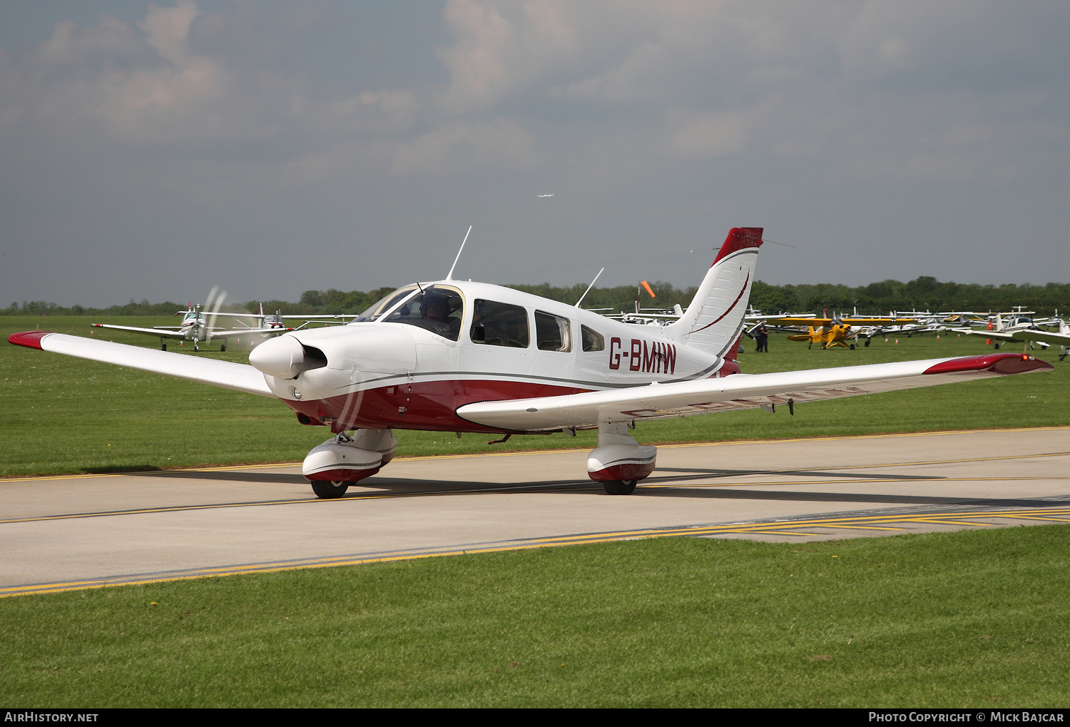 Aircraft Photo of G-BMIW | Piper PA-28-181 Archer II | AirHistory.net #234584