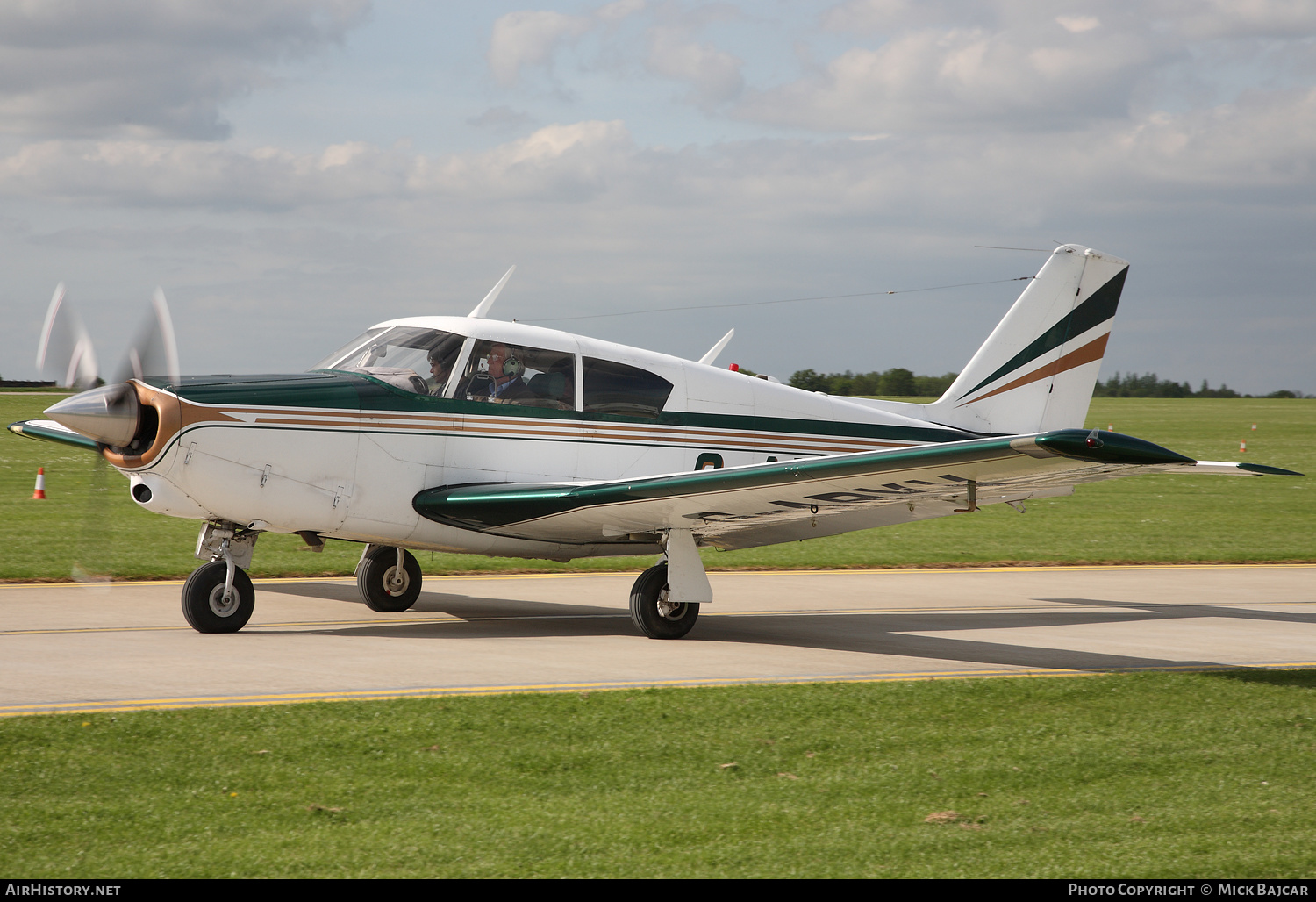 Aircraft Photo of G-ARYV | Piper PA-24-250 Comanche | AirHistory.net #234641