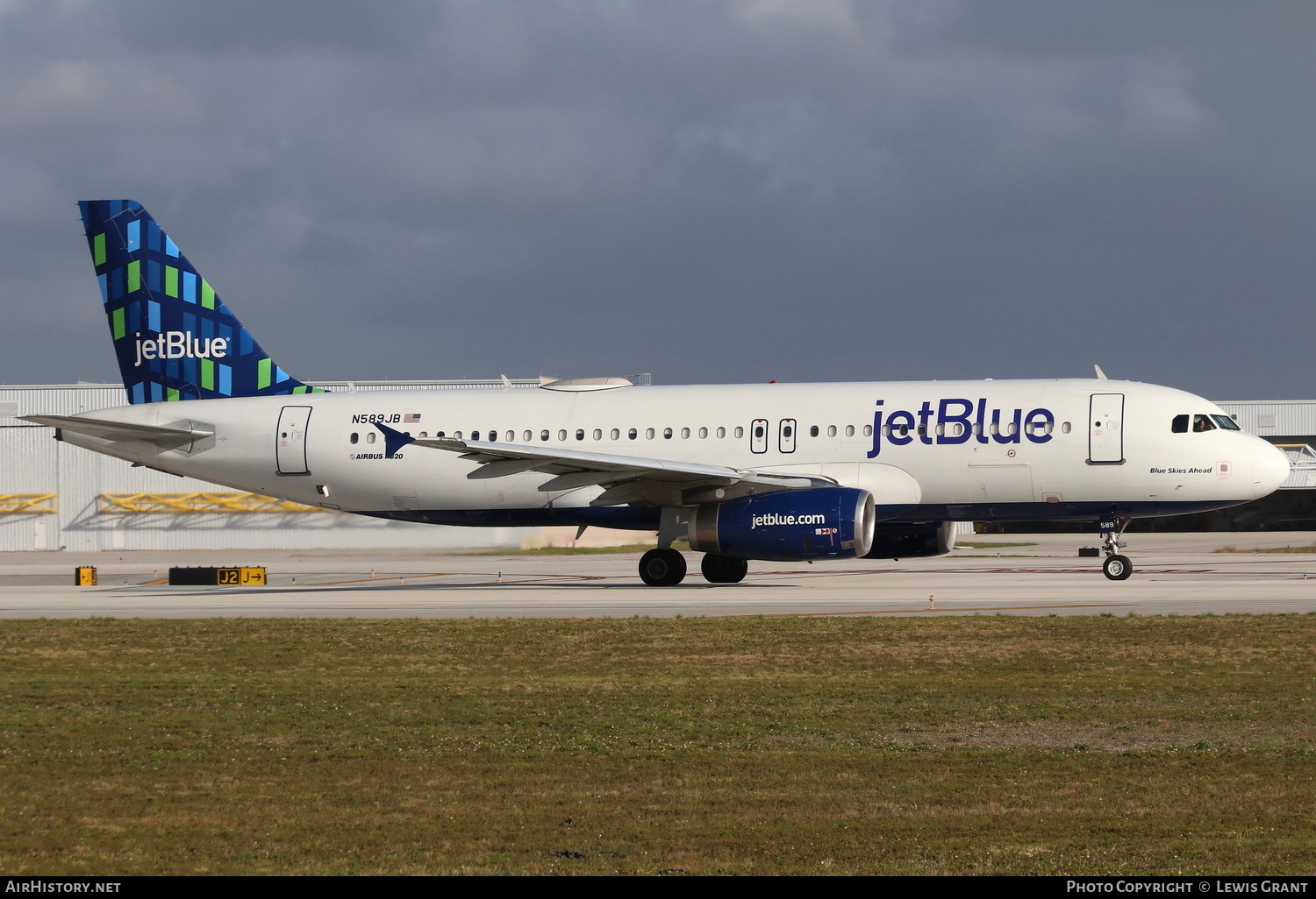 Aircraft Photo of N589JB | Airbus A320-232 | JetBlue Airways | AirHistory.net #234645