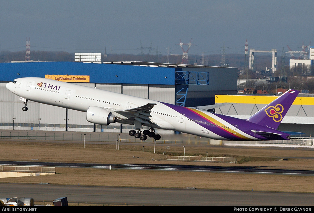 Aircraft Photo of HS-TKZ | Boeing 777-3D7/ER | Thai Airways International | AirHistory.net #234721