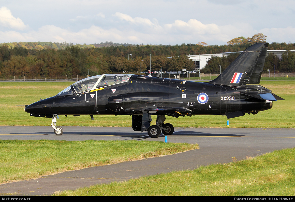 Aircraft Photo of XX250 | British Aerospace Hawk T.1W | UK - Air Force | AirHistory.net #234784