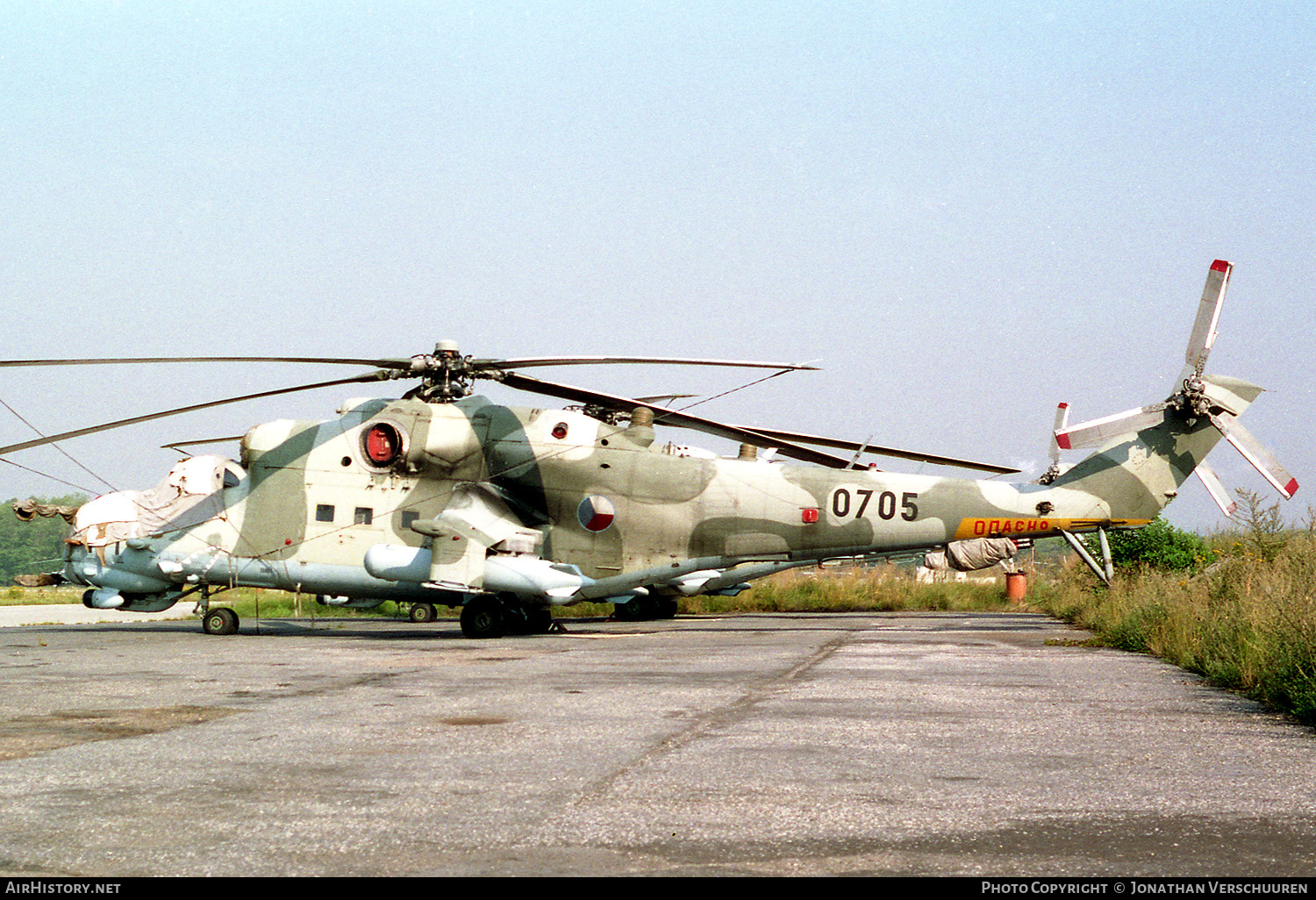 Aircraft Photo of 0705 | Mil Mi-24V | Czechoslovakia - Air Force | AirHistory.net #234852
