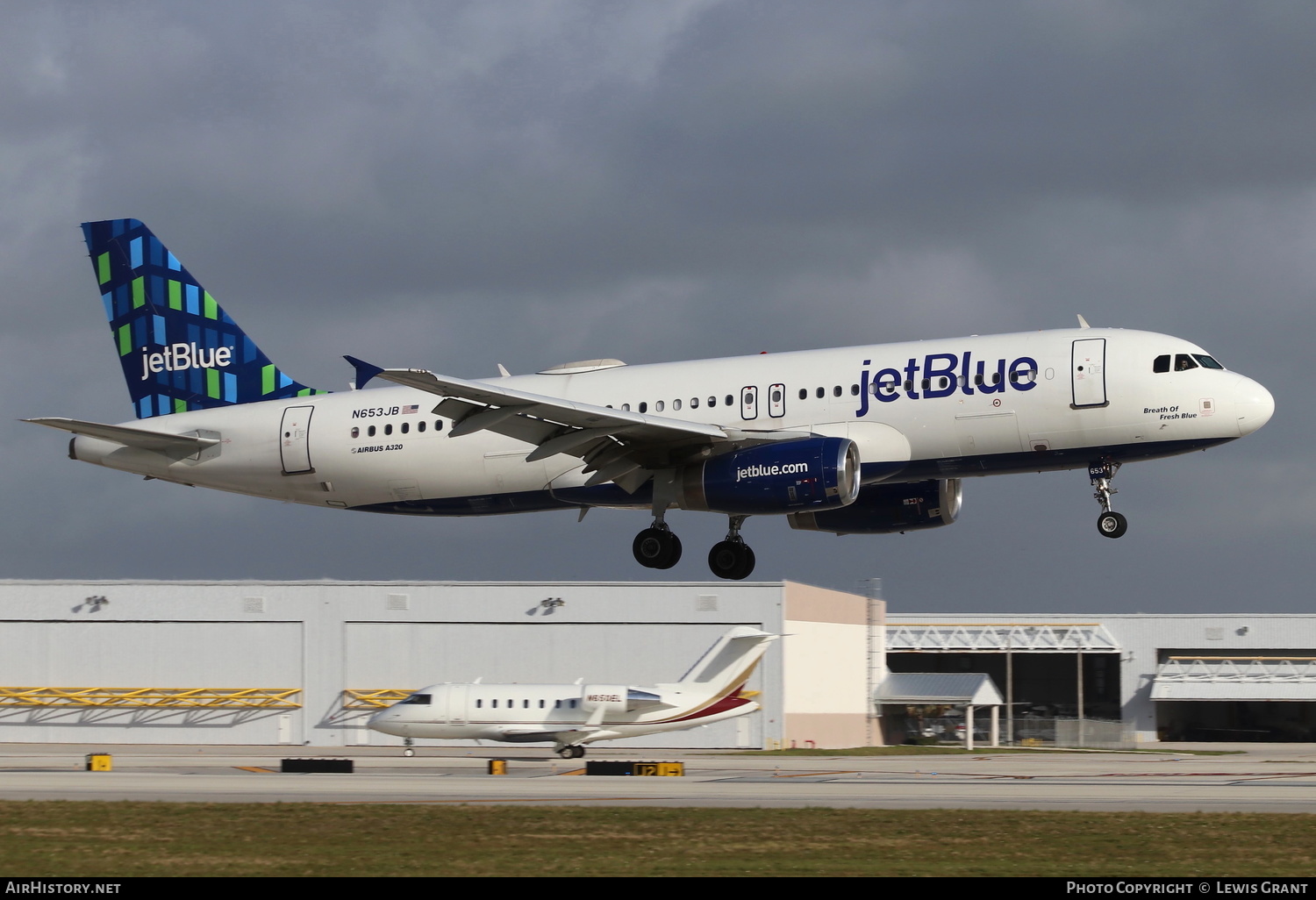 Aircraft Photo of N653JB | Airbus A320-232 | JetBlue Airways | AirHistory.net #234903