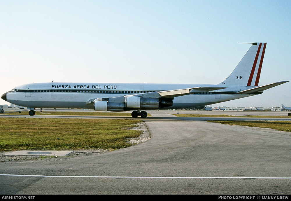 Aircraft Photo of 319 / OB-1371 | Boeing 707-323C | Peru - Air Force | AirHistory.net #235034