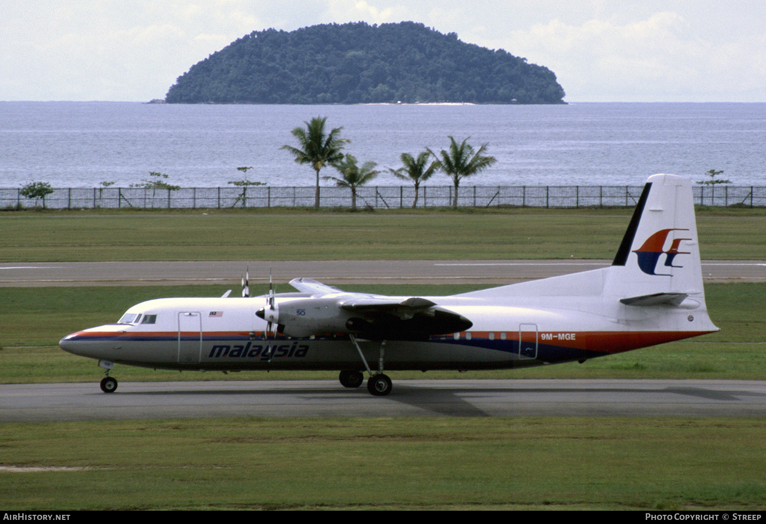 Aircraft Photo of 9M-MGE | Fokker 50 | Malaysia Airlines | AirHistory.net #235108