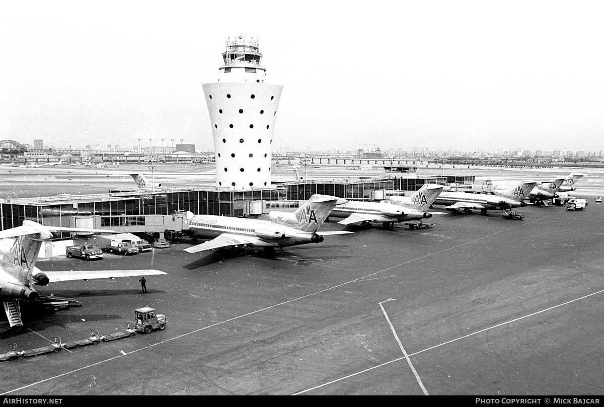 Airport photo of New York - La Guardia (KLGA / LGA) in New York, United States | AirHistory.net #235223