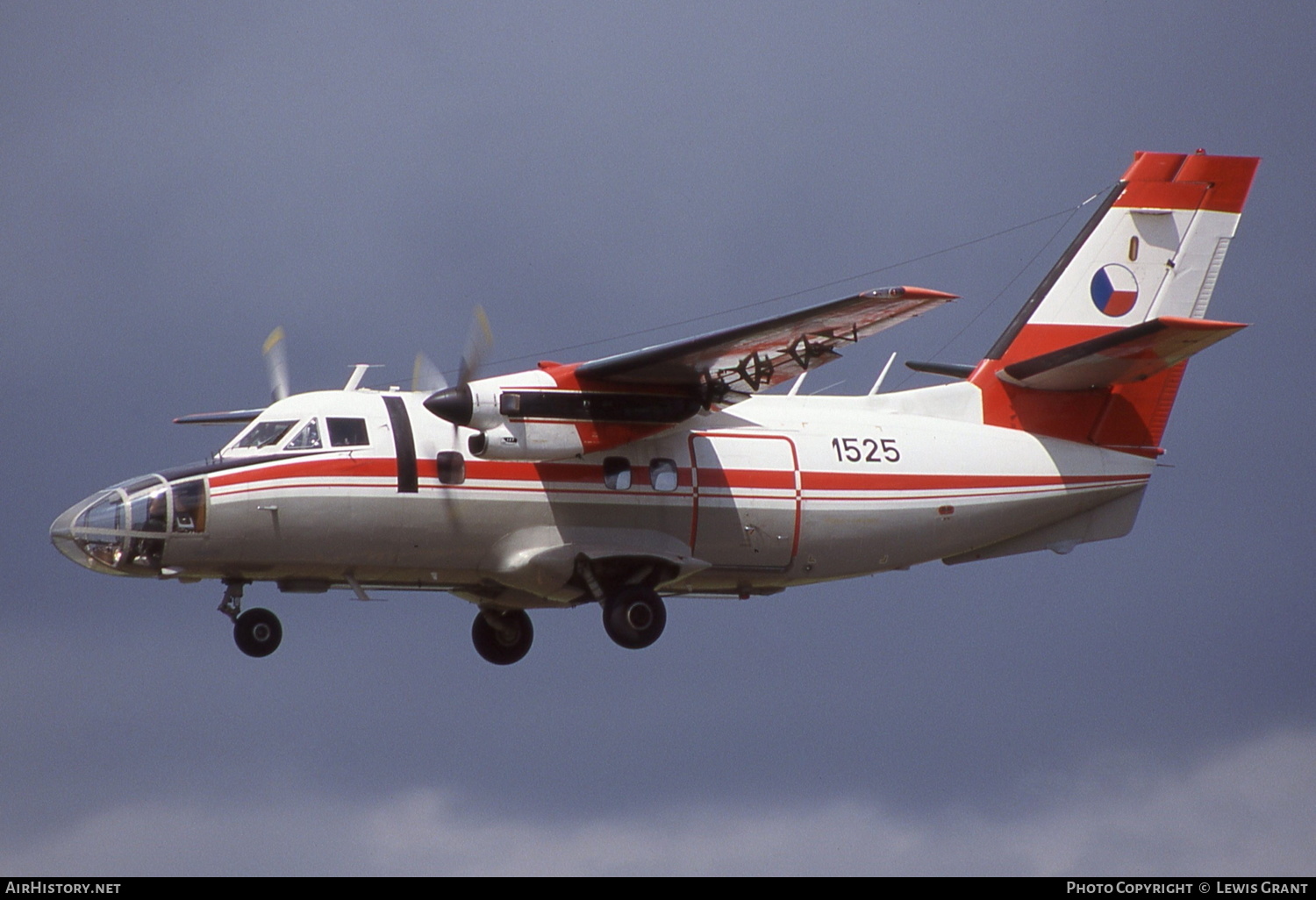 Aircraft Photo of 1525 | Let L-410FG Turbolet | Czechia - Air Force | AirHistory.net #235280