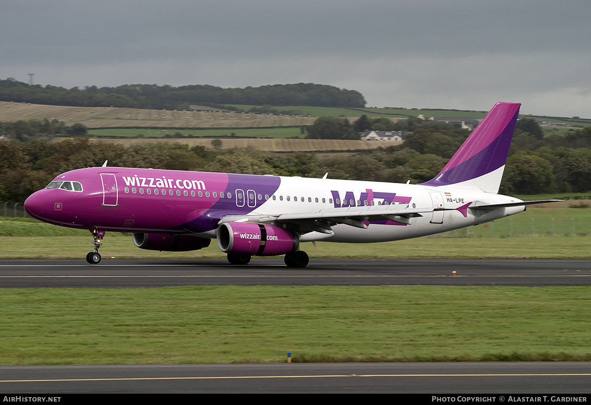 Aircraft Photo of HA-LPE | Airbus A320-233 | Wizz Air | AirHistory.net #235303