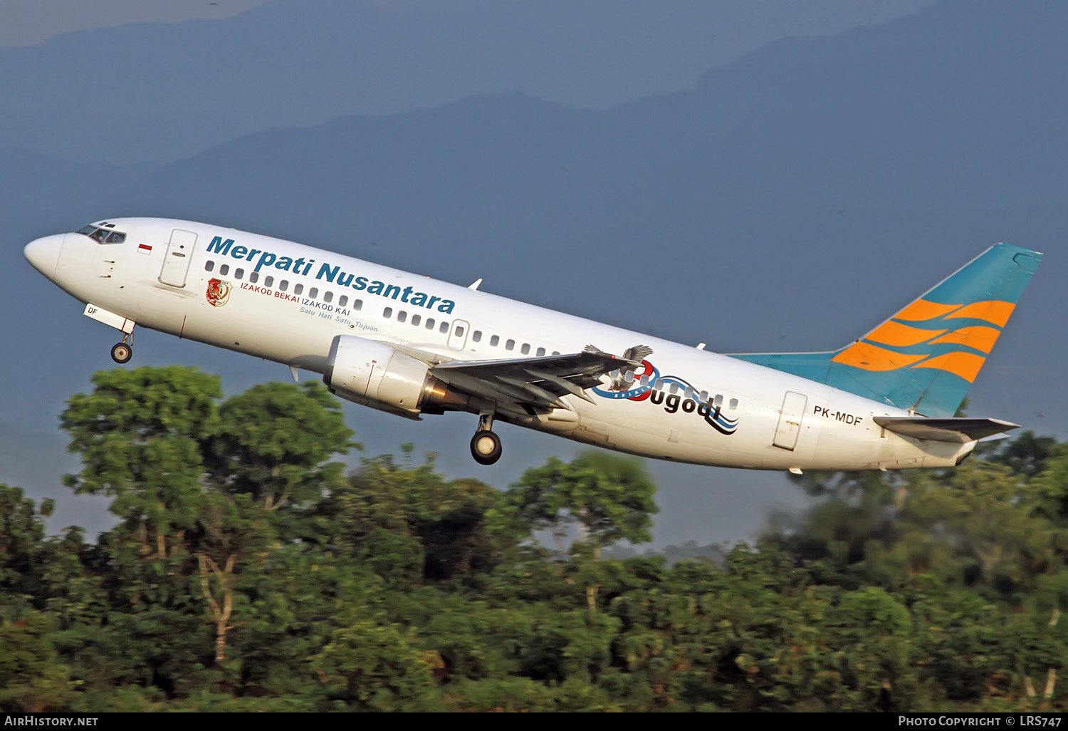 Aircraft Photo of PK-MDF | Boeing 737-3S1 | Merpati Nusantara Airlines | AirHistory.net #235307