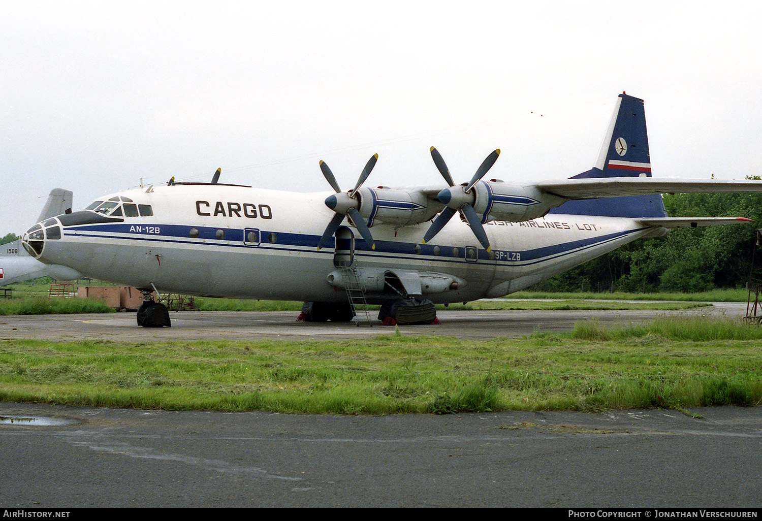 Aircraft Photo of SP-LZB | Antonov An-12BP | LOT Polish Airlines - Polskie Linie Lotnicze Cargo | AirHistory.net #235442