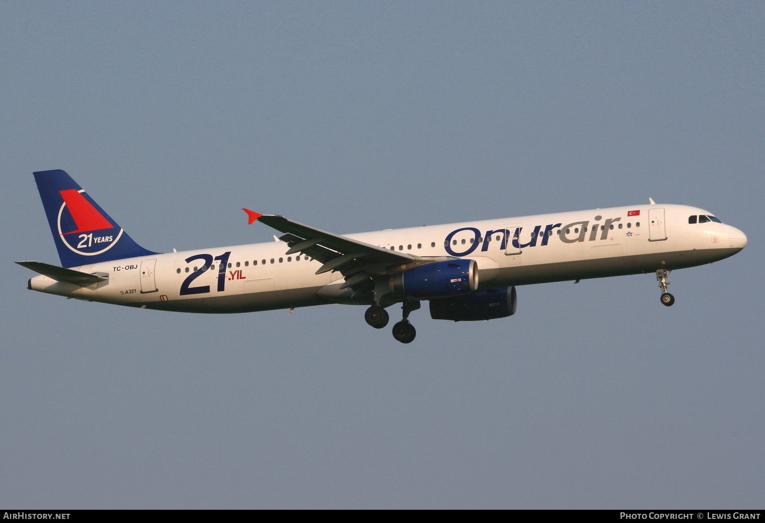 Aircraft Photo of TC-OBJ | Airbus A321-231 | Onur Air | AirHistory.net #235548