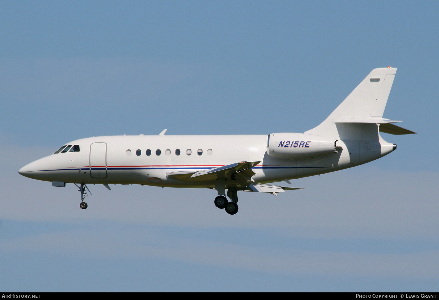 Aircraft Photo of N215RE | Dassault Falcon 2000 | AirHistory.net #235550