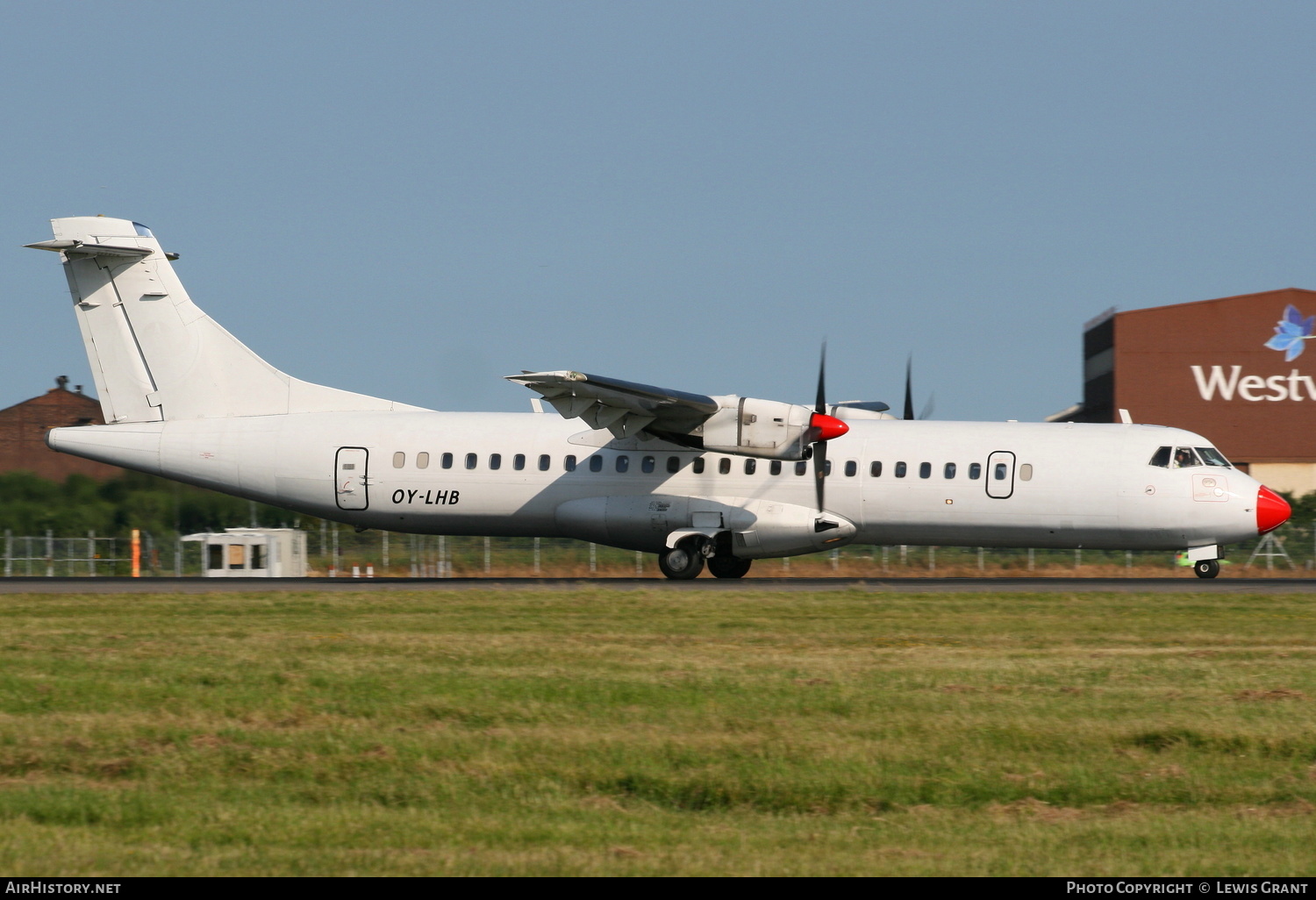Aircraft Photo of OY-LHB | ATR ATR-72-202 | AirHistory.net #235554